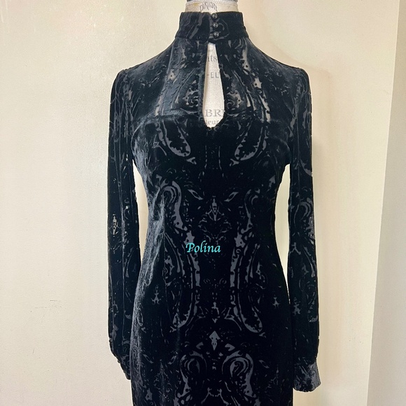 Nanette Lepore Black long-sleeved velvet dress Size 4 - gorgeous dress!